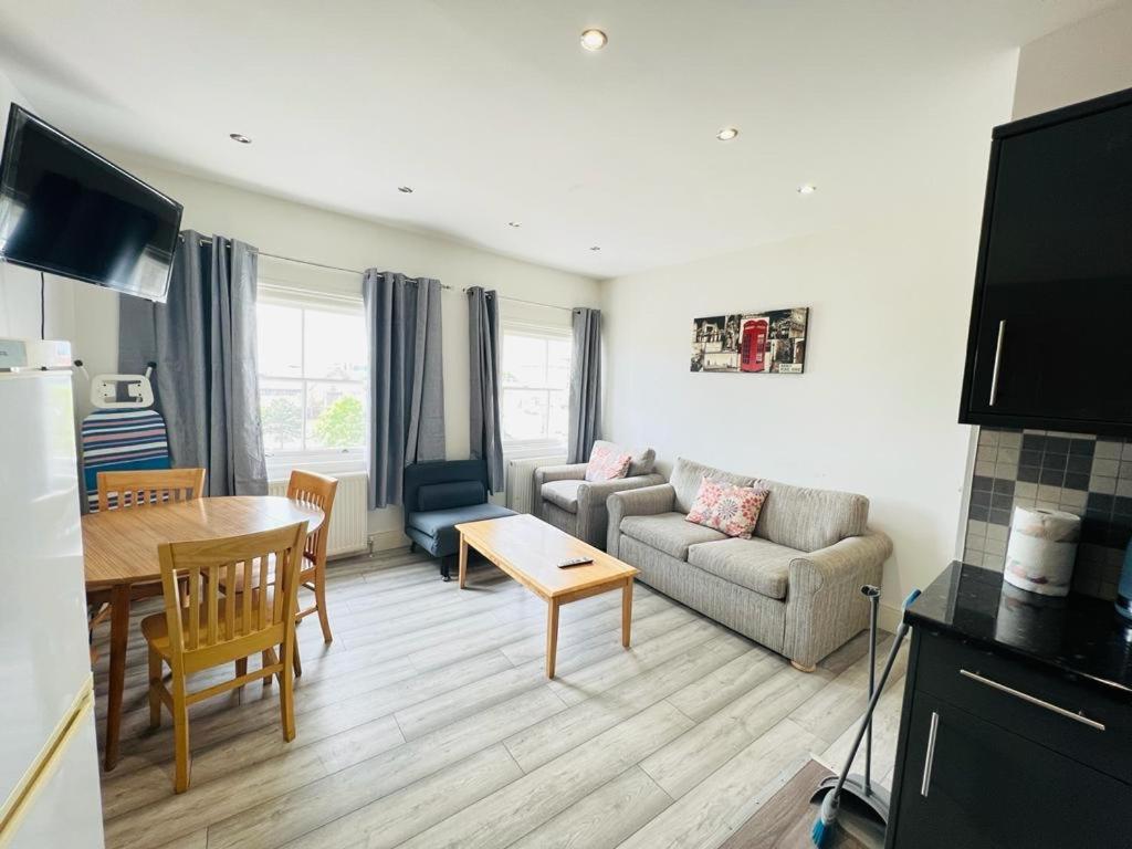 Entire New Flat With View To River Yare, H7 Διαμέρισμα Γκρέιτ Γιάρμουθ Εξωτερικό φωτογραφία